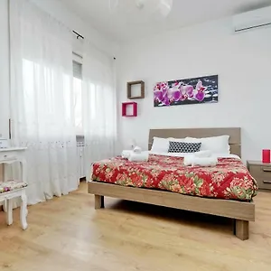 https://chiara-guest-house-in-san-paolo.it-romehotels.com
