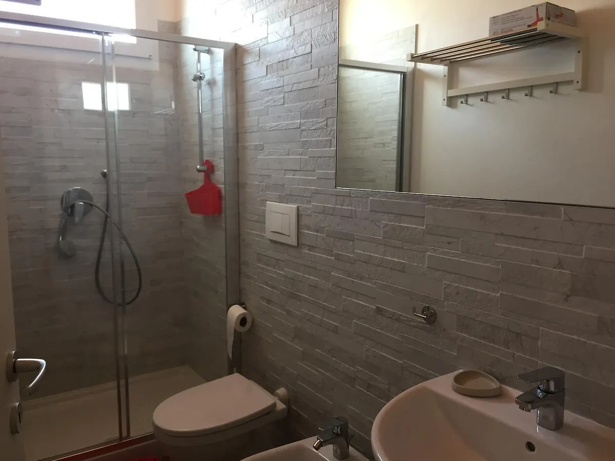 Gioiasulgarda Apartment Peschiera del Garda 0*,  Italy